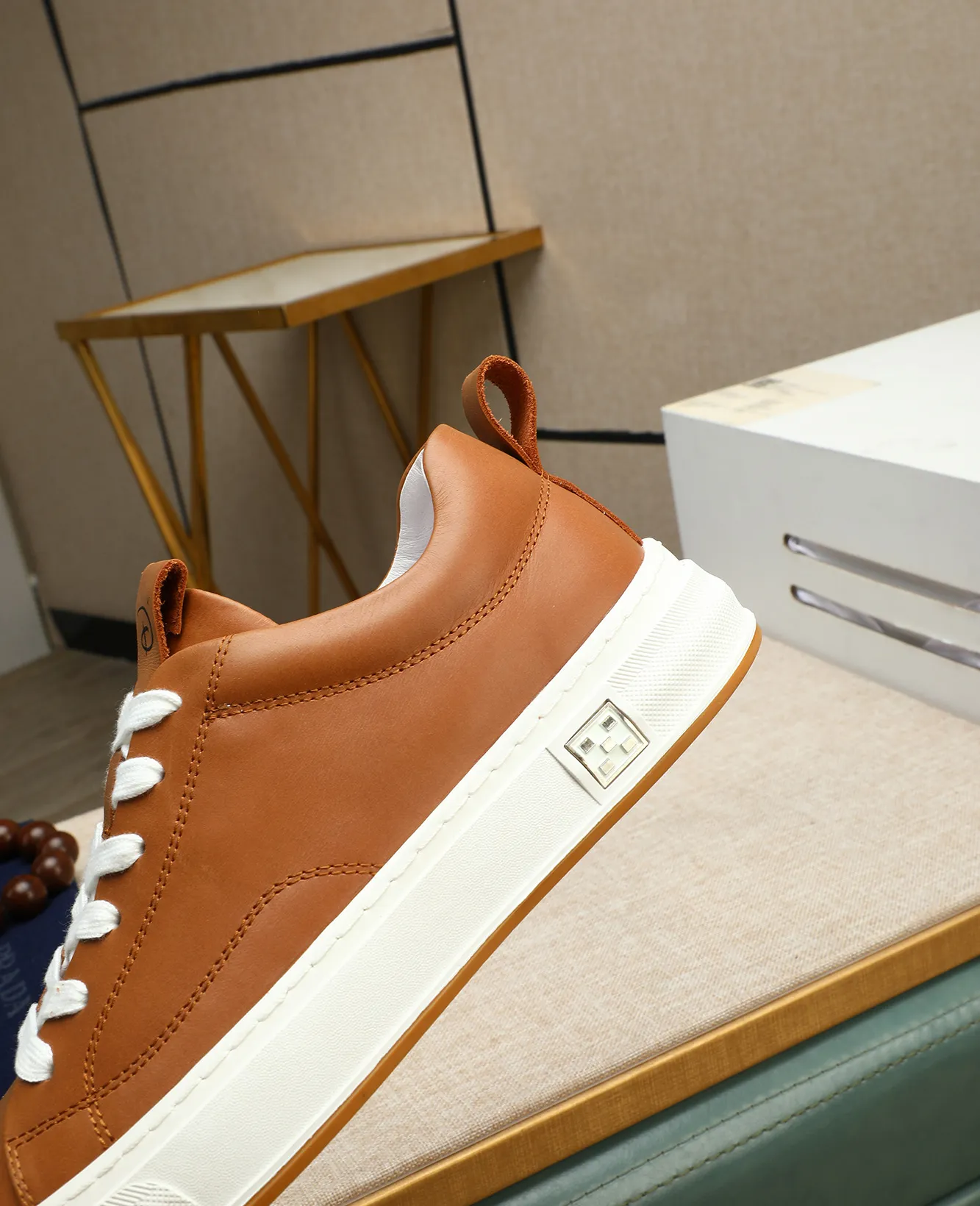 Men's men's shoes 💰420 high-end version. PRADA (Prada) men's casual style, compare the quality at the counter 🧚🏿♂️Imported cowhide fabric 🐎Water-dyed comfortable and soft cowhide lining for feet 🐂Genuine leather outsole with label 🎉 Size 38-44. Can be customized for 45💥🏆